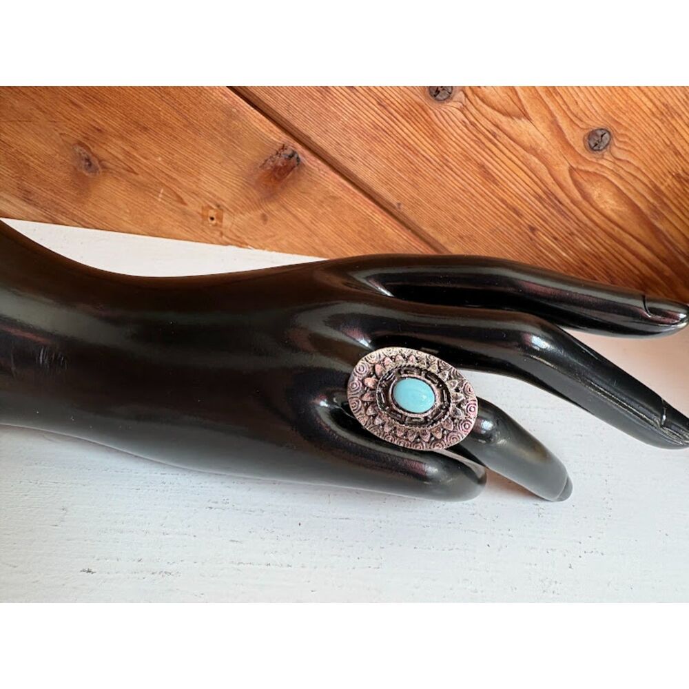 Turquoise Oval Statement Ring NWOT